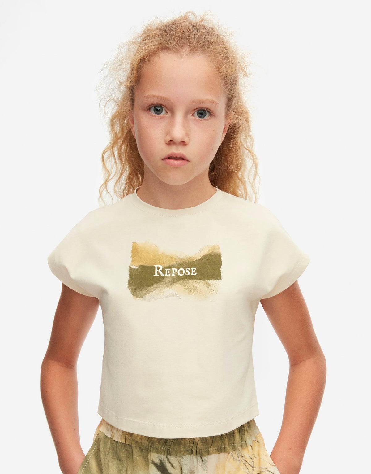 KU00337 Krem-Haki
