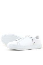 Hakiki Deri Kadın Beyaz Bağcıklı Yıldızlı Sneaker Ayakkabı