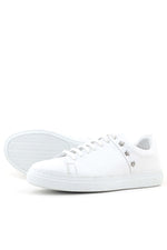 Hakiki Deri Kadın Beyaz Bağcıklı Yıldızlı Sneaker Ayakkabı