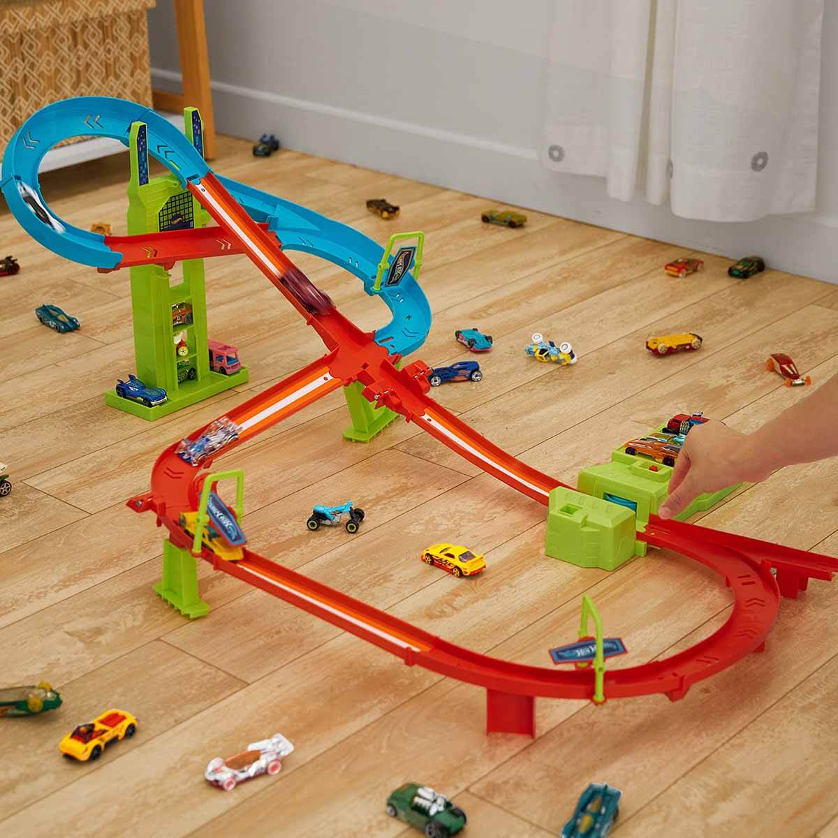 Hot Wheels Neon Yarışlar Çoklu Yarış Heyecan Pist Seti HPC07