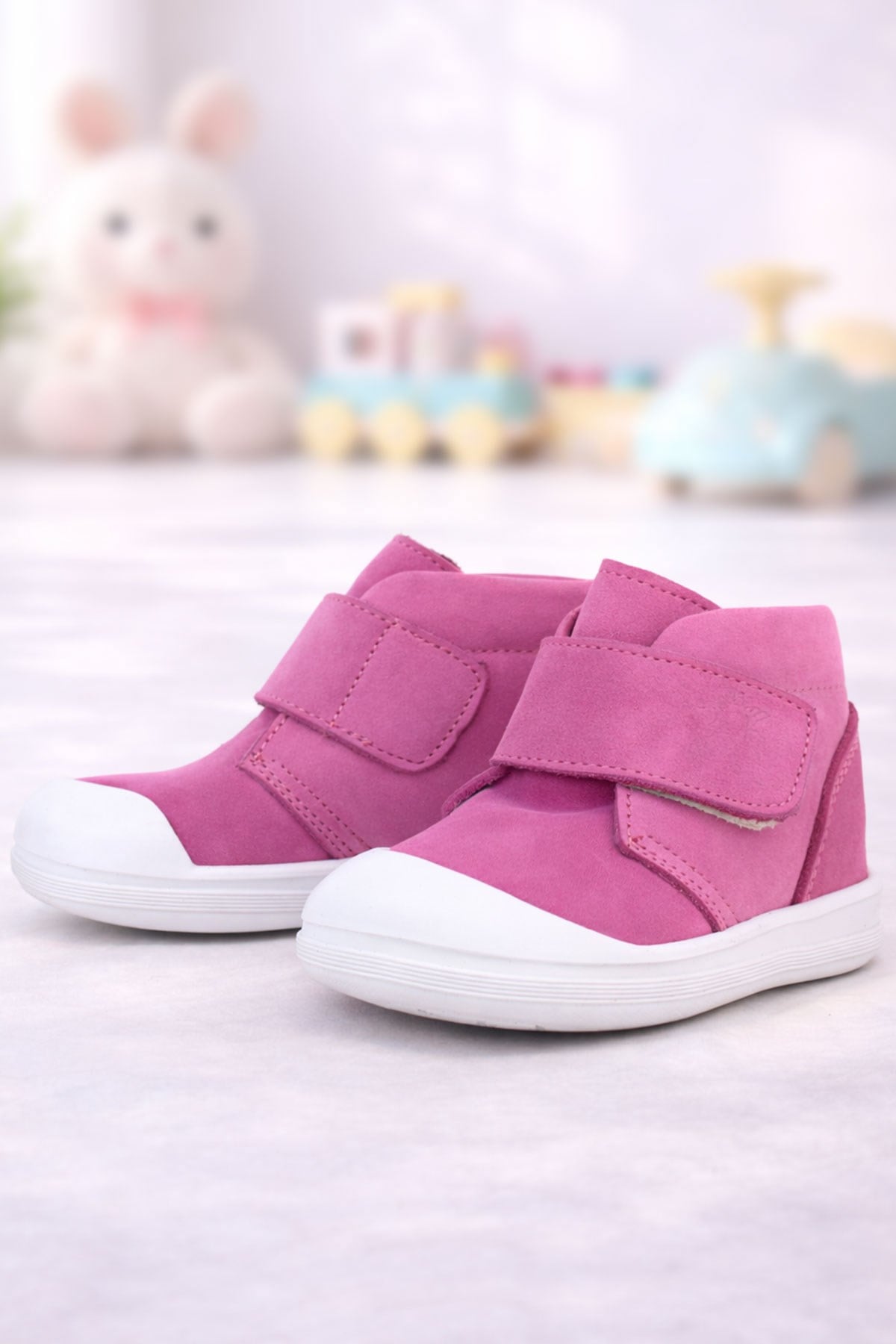 Rakerplus Yoohoo Hakiki Deri Pembe Beyaz Cırtlı Kız Bebek Bot
