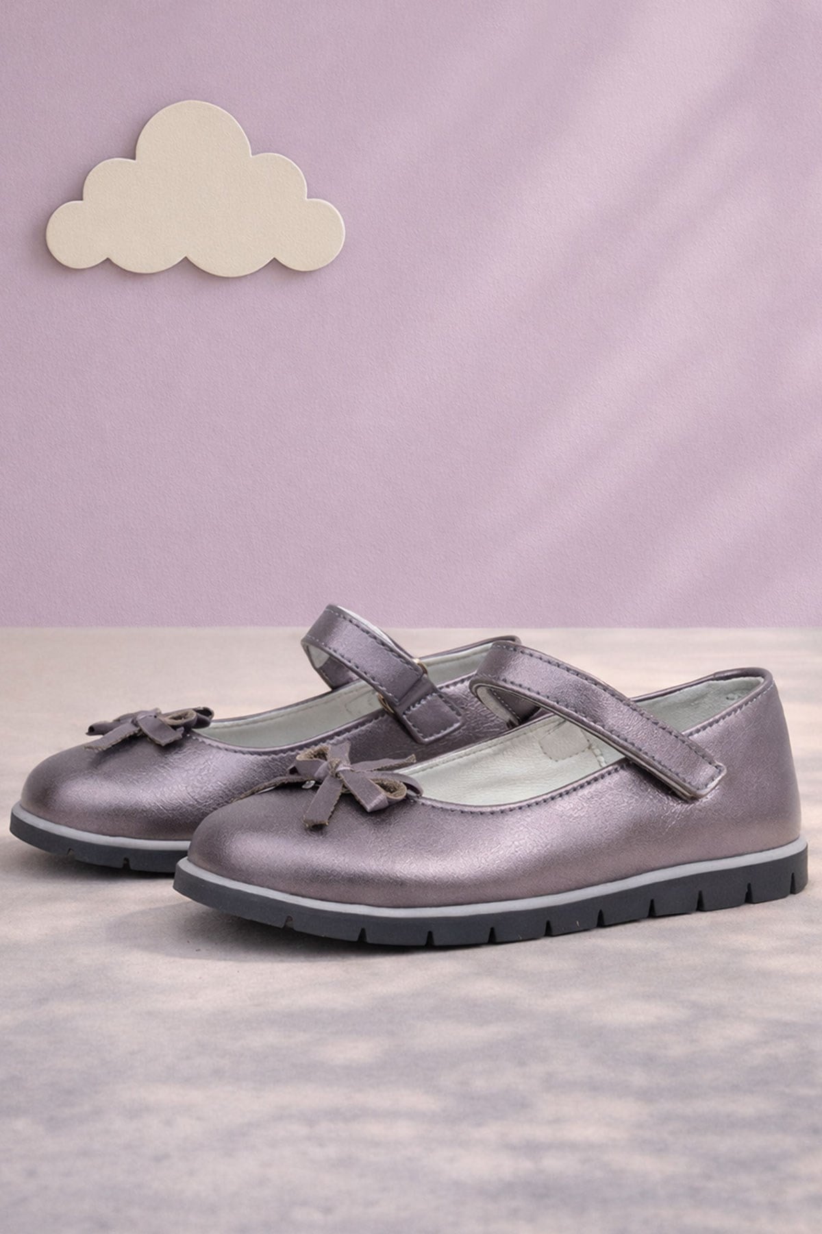 Rakerplus Hakiki Deri Platin Kurdele Detaylı Kız Çocuk Babet